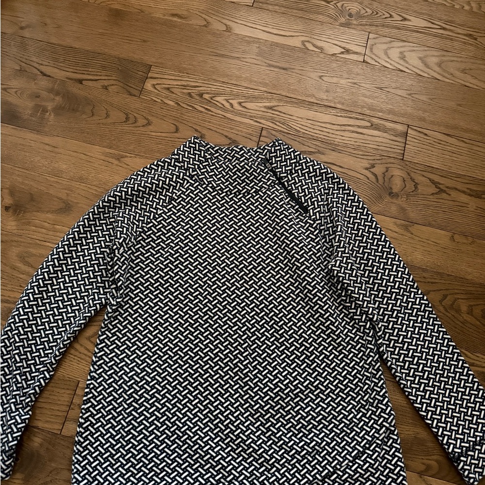 Talbots Navy and White Geometric Knit Top